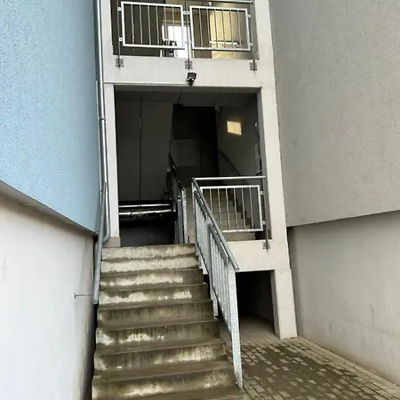 Cozy Studio In Neighbourhood With Prague شقة *